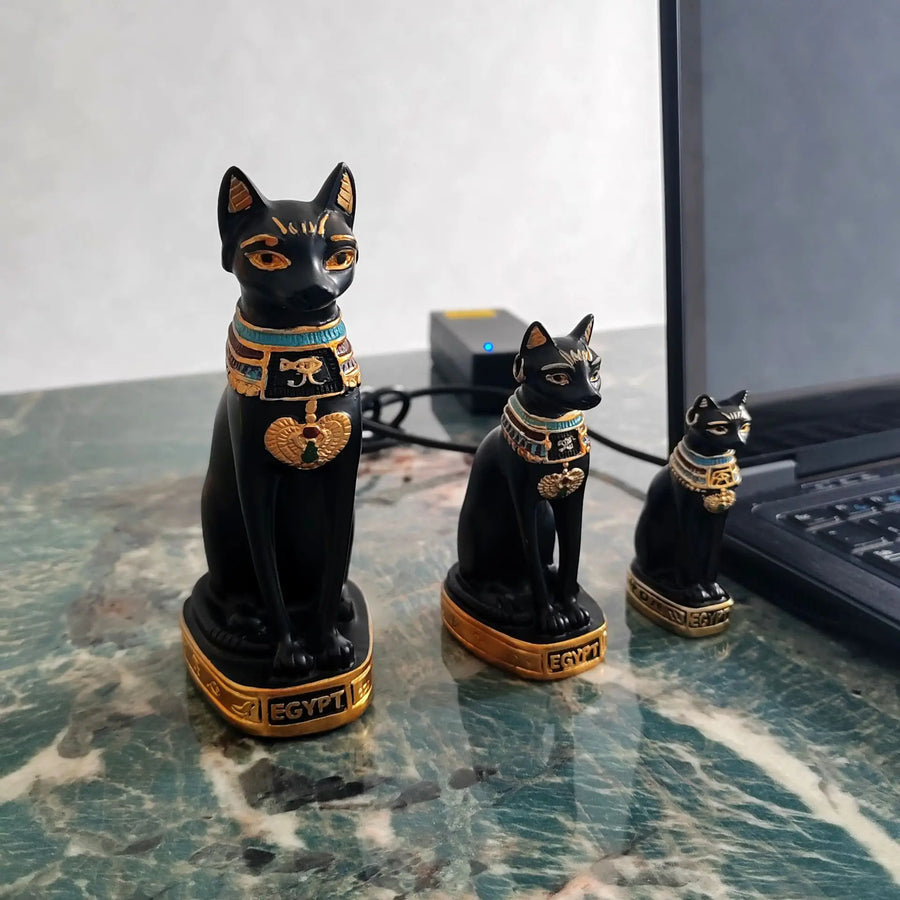 Bastet Resin Ornament – Handcrafted Egyptian Cat Guardian, Museum-Style Decor